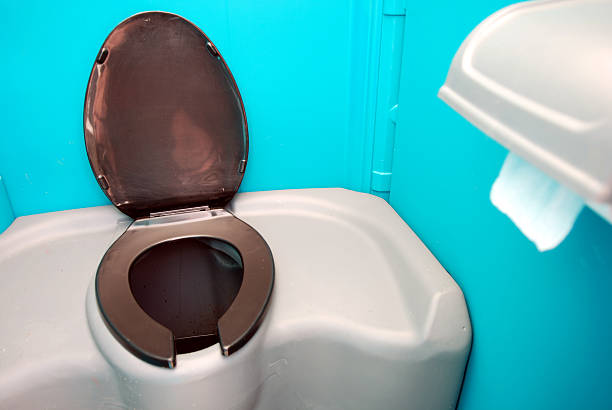 Best Porta potty rental near me  in Merriam Woods, MO